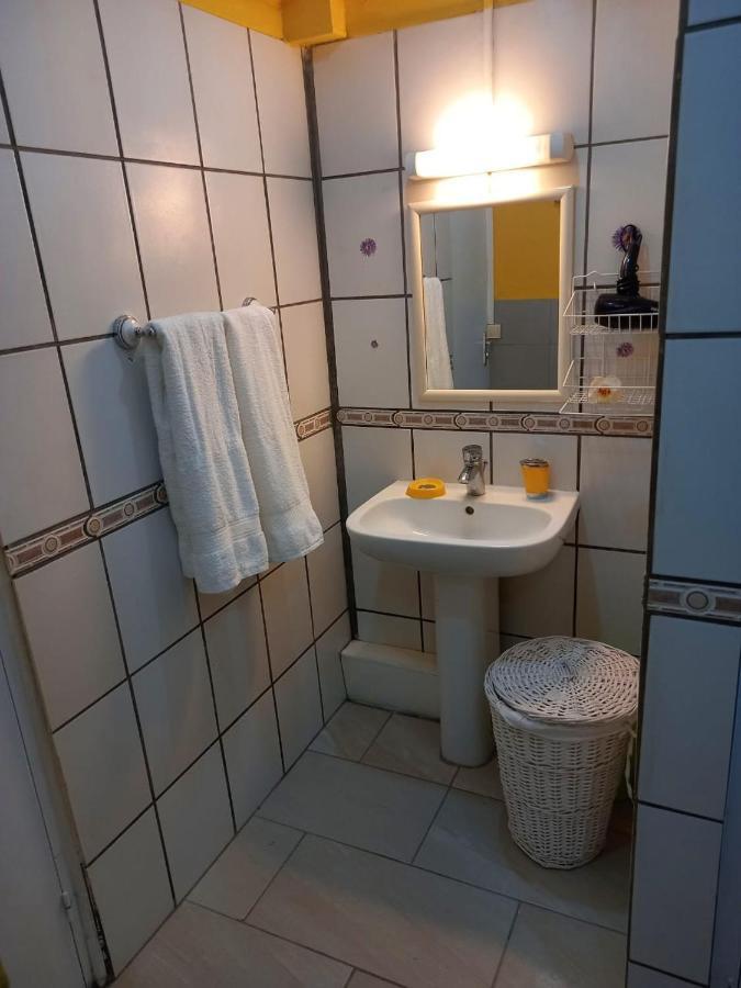 Petit Appartement Cosy Pres Des Plages Sainte-Anne Εξωτερικό φωτογραφία